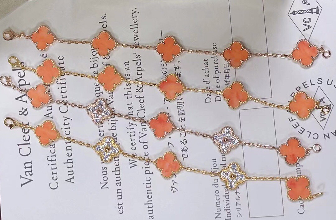 Van Cleef & Arpels ring-78