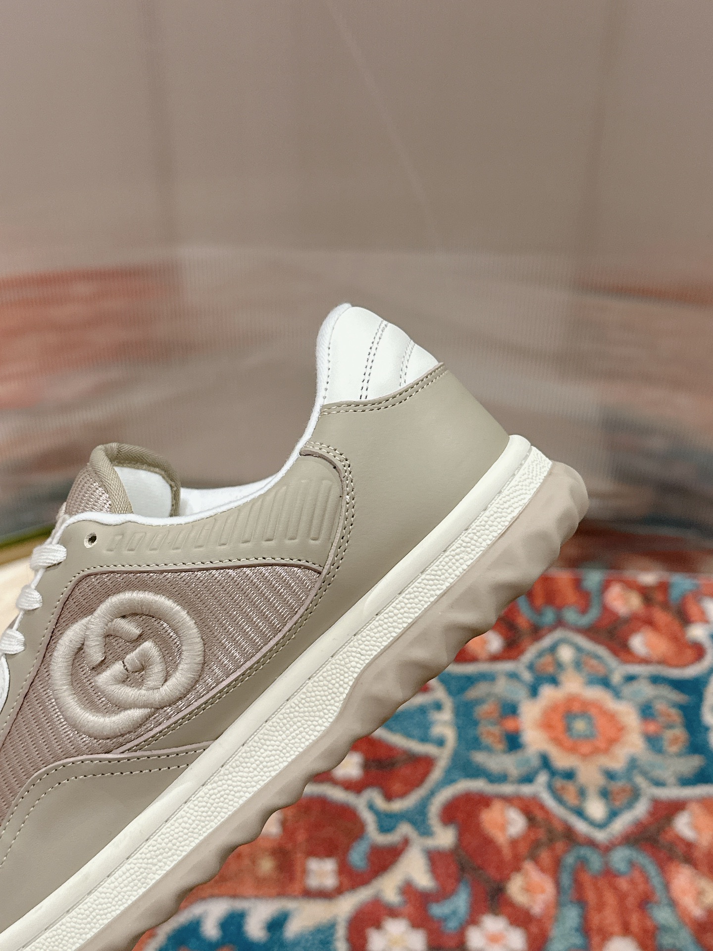 Gucci Sneakers-17