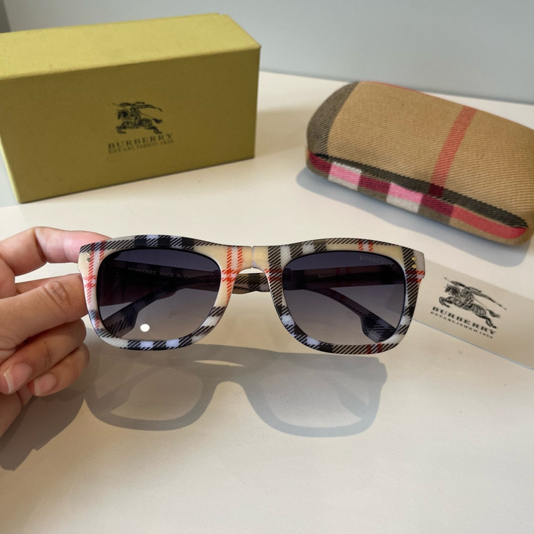 Burberry glasses-16