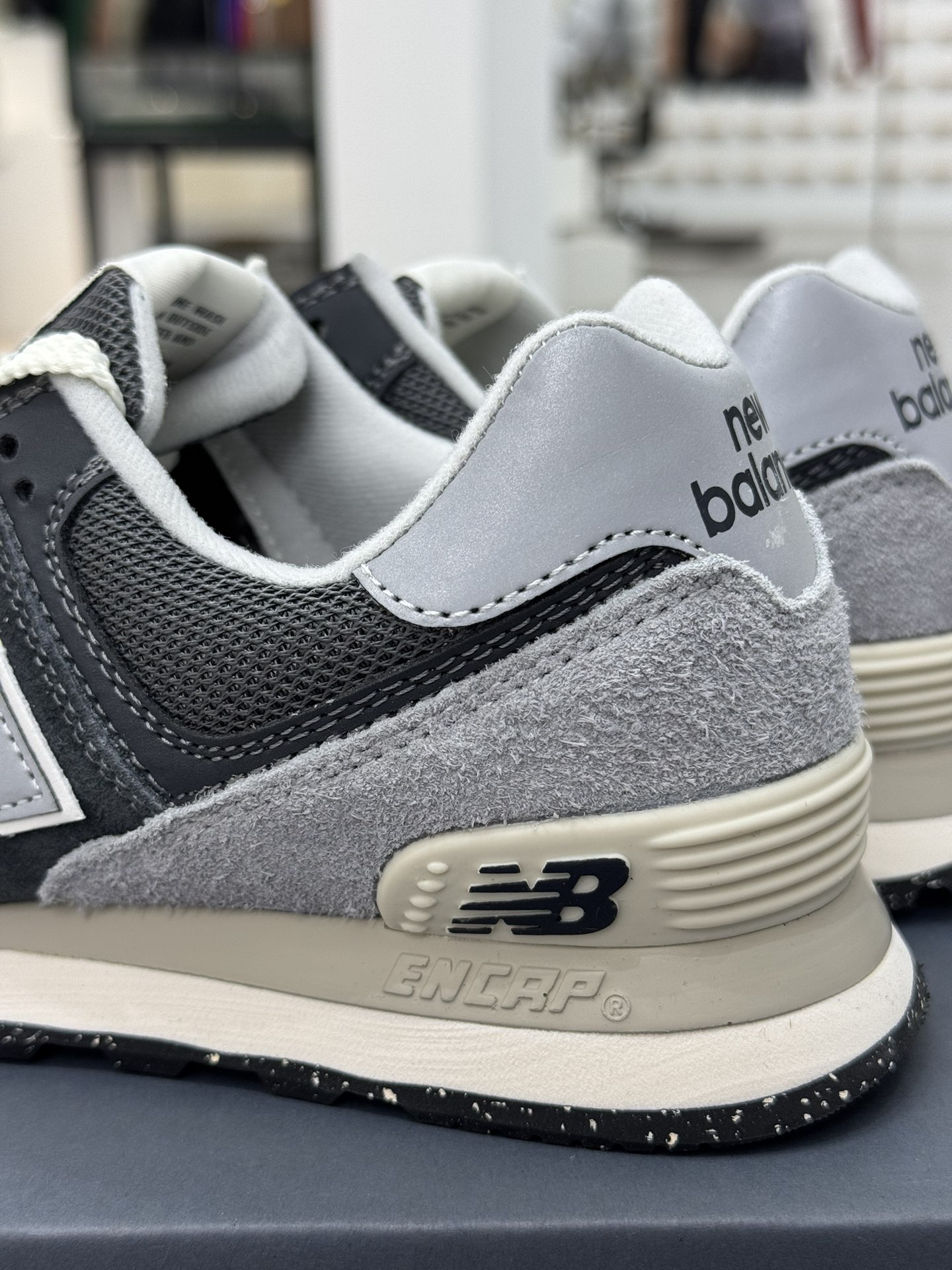 New Balance Sneakers-179