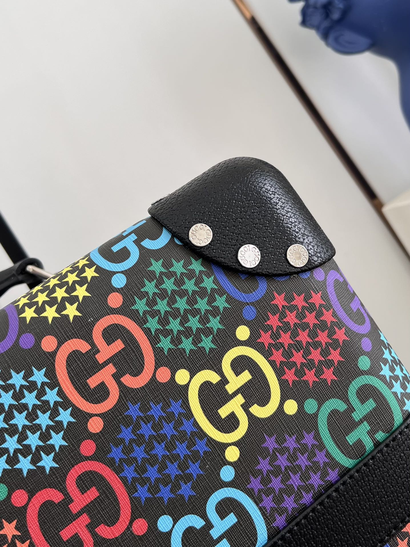 Gucci luggage-3