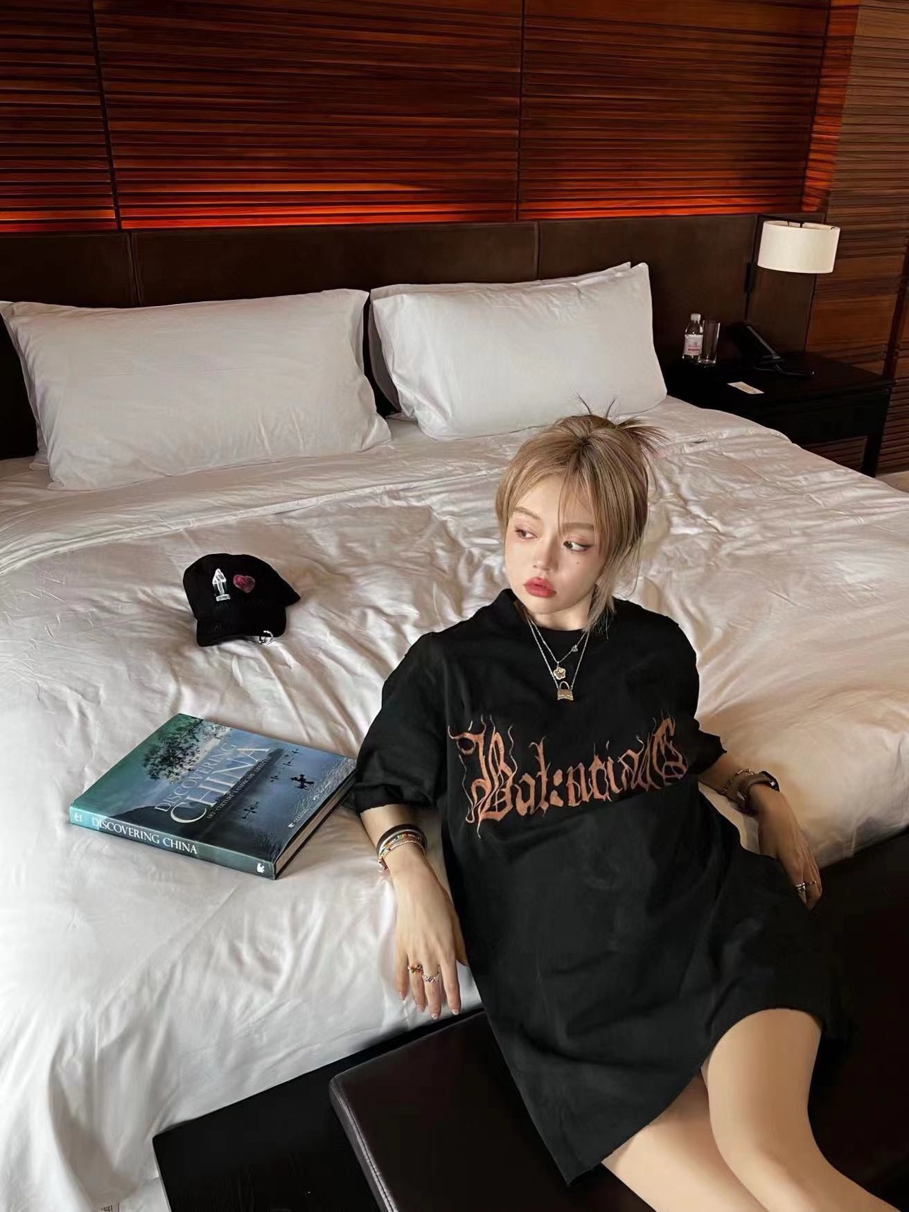 Balenciaga clothing-126