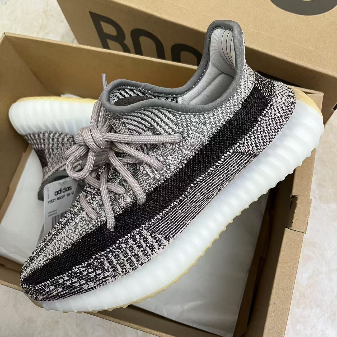 Adidas Sneakers-327