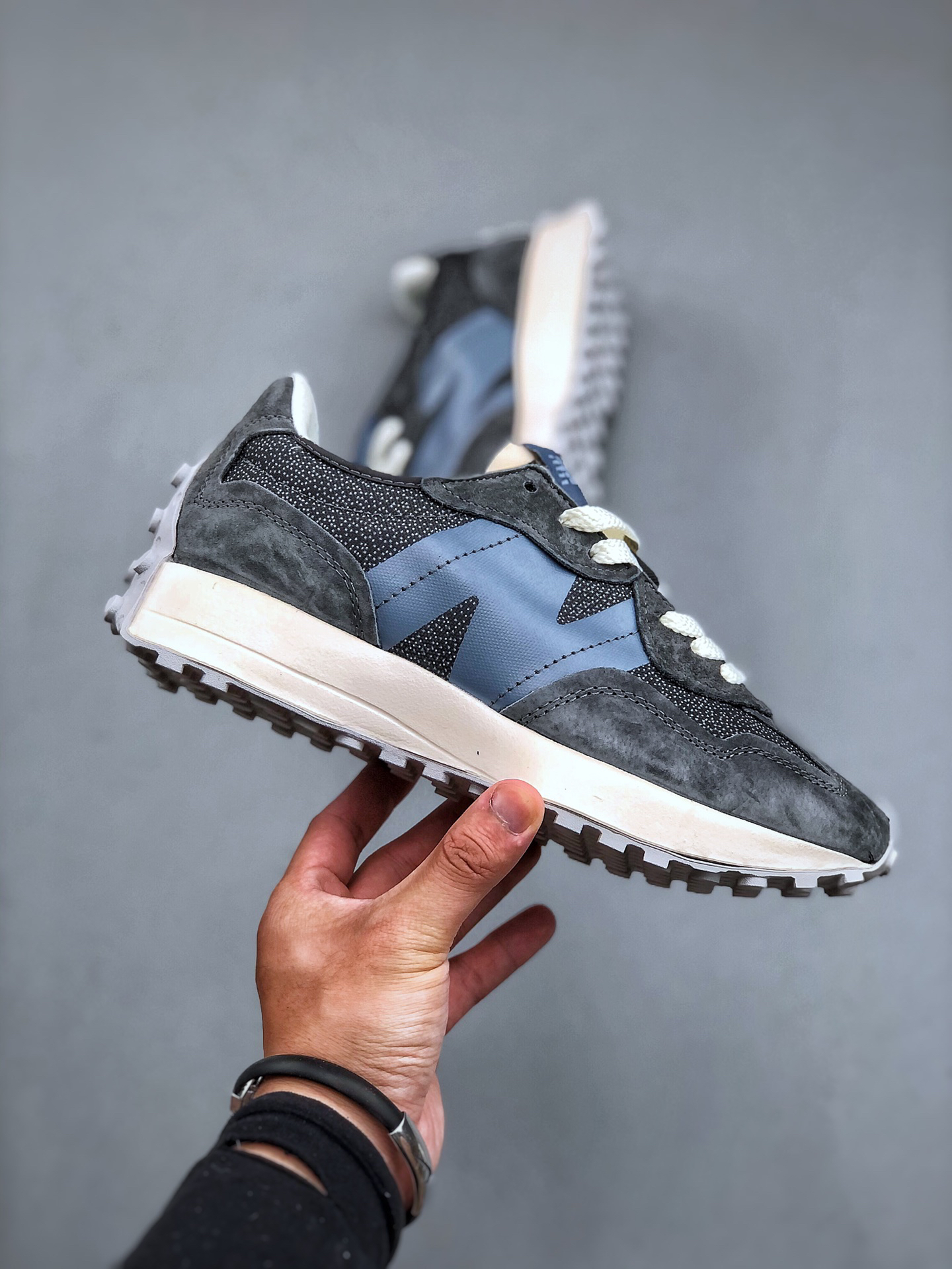 New Balance Sneakers-324