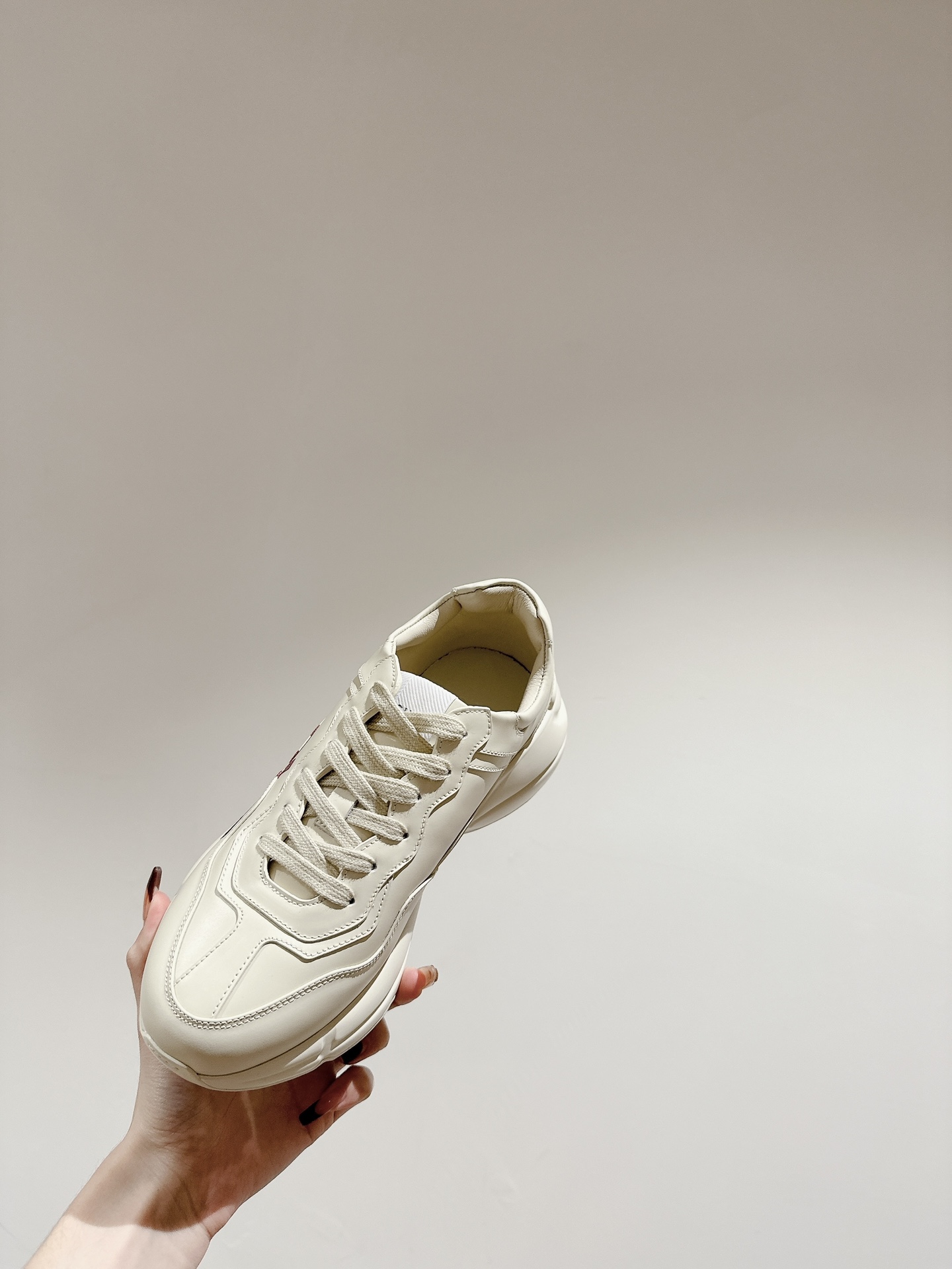 Gucci Sneakers-109
