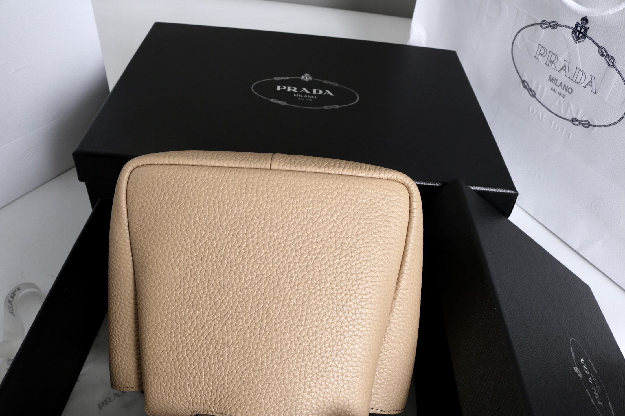 Prada Hot New Product-56