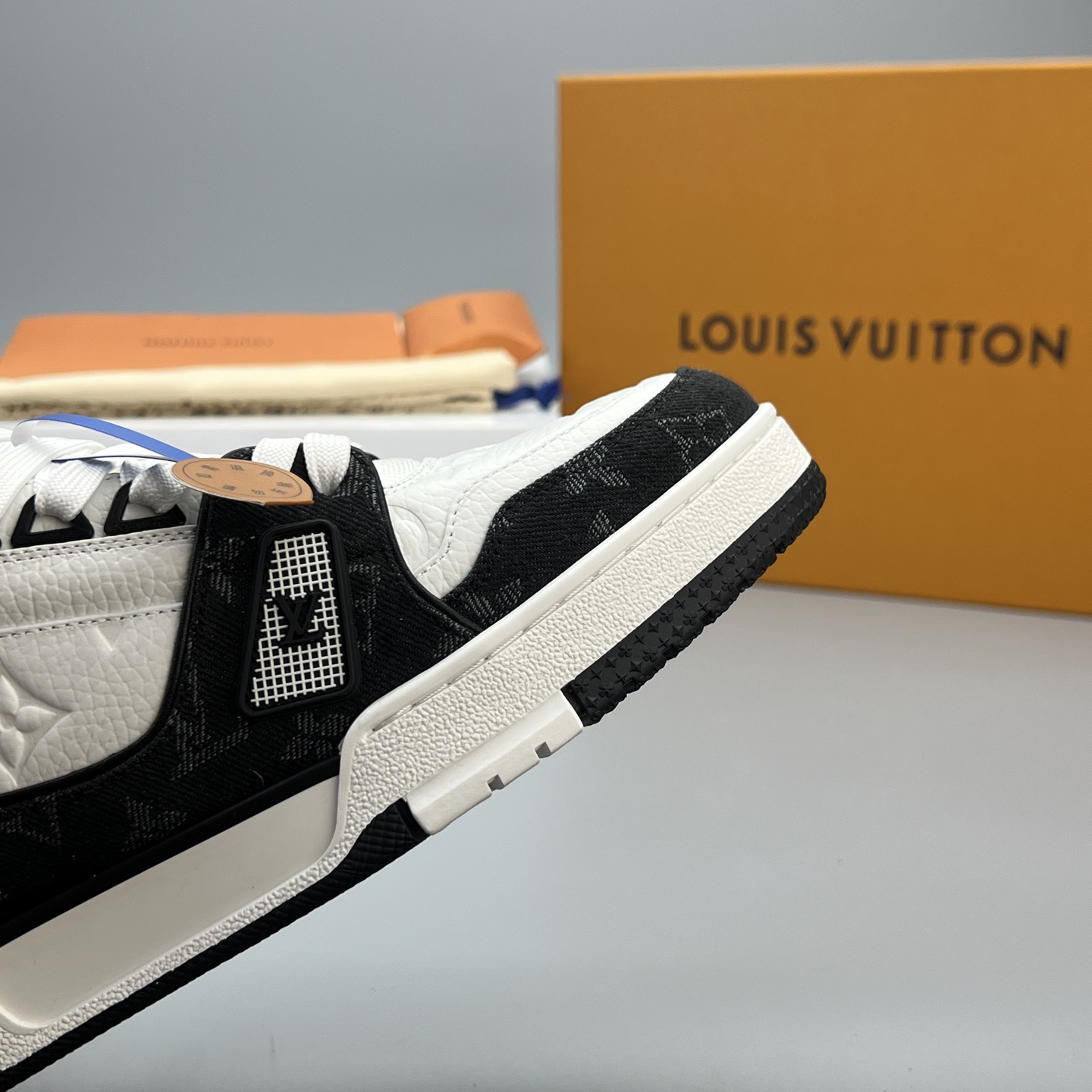 Lv Sneakers-131