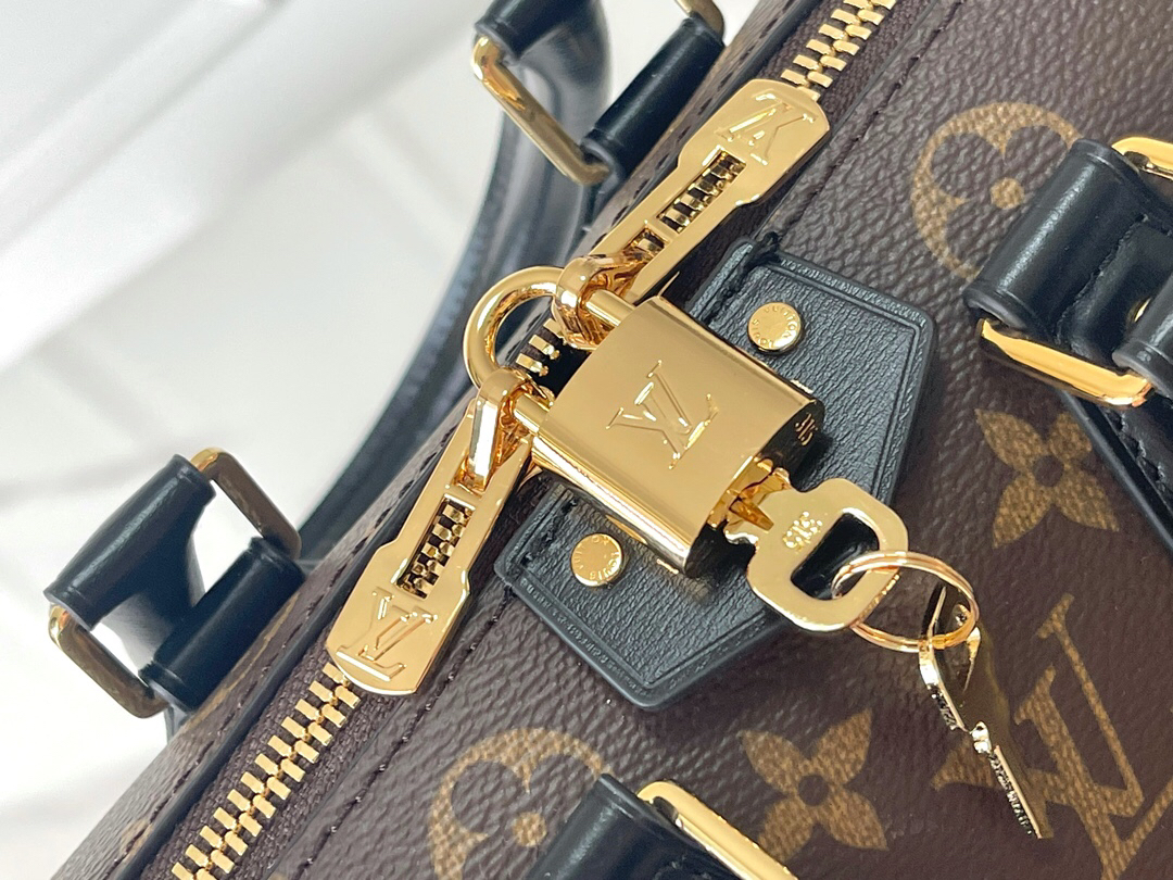 Louis Vuitton Hot New Product-82