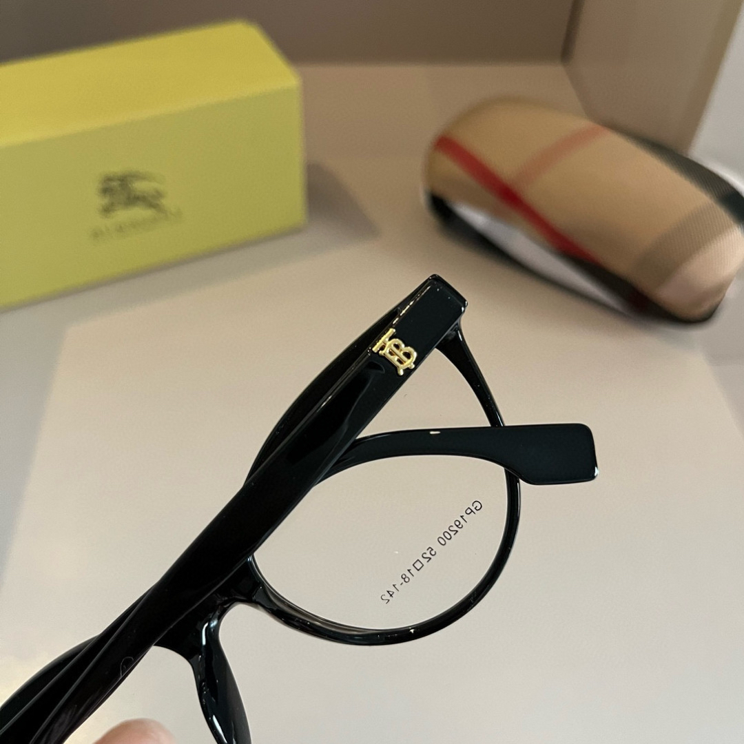 Burberry glasses-17