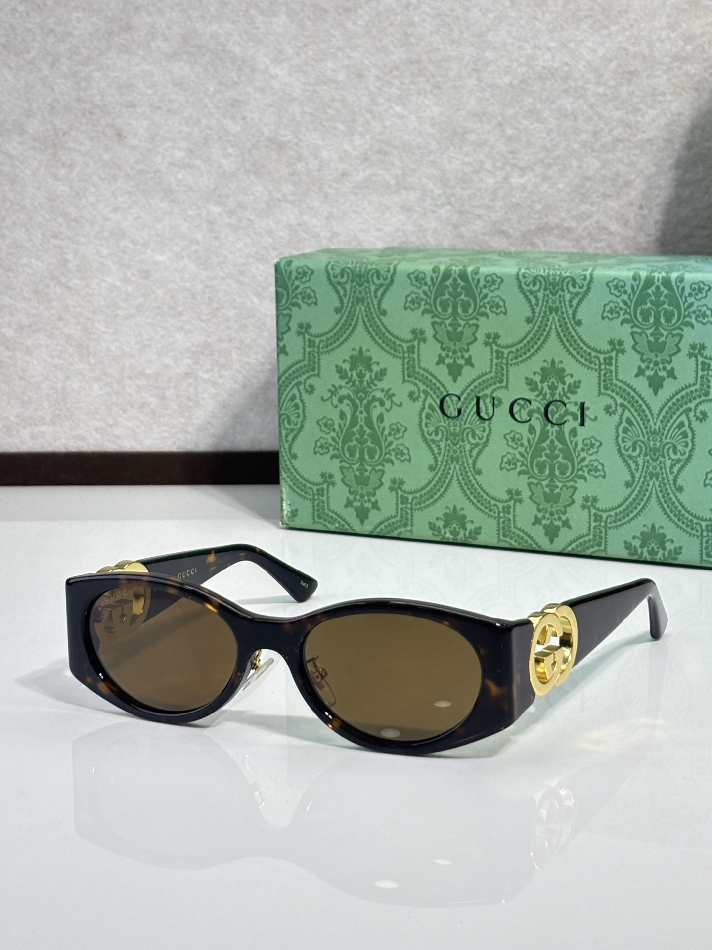 Gucci glasses-51