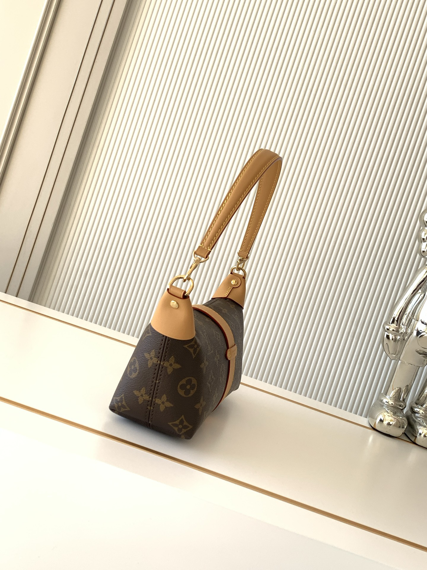 Louis Vuitton Hot New Product-160