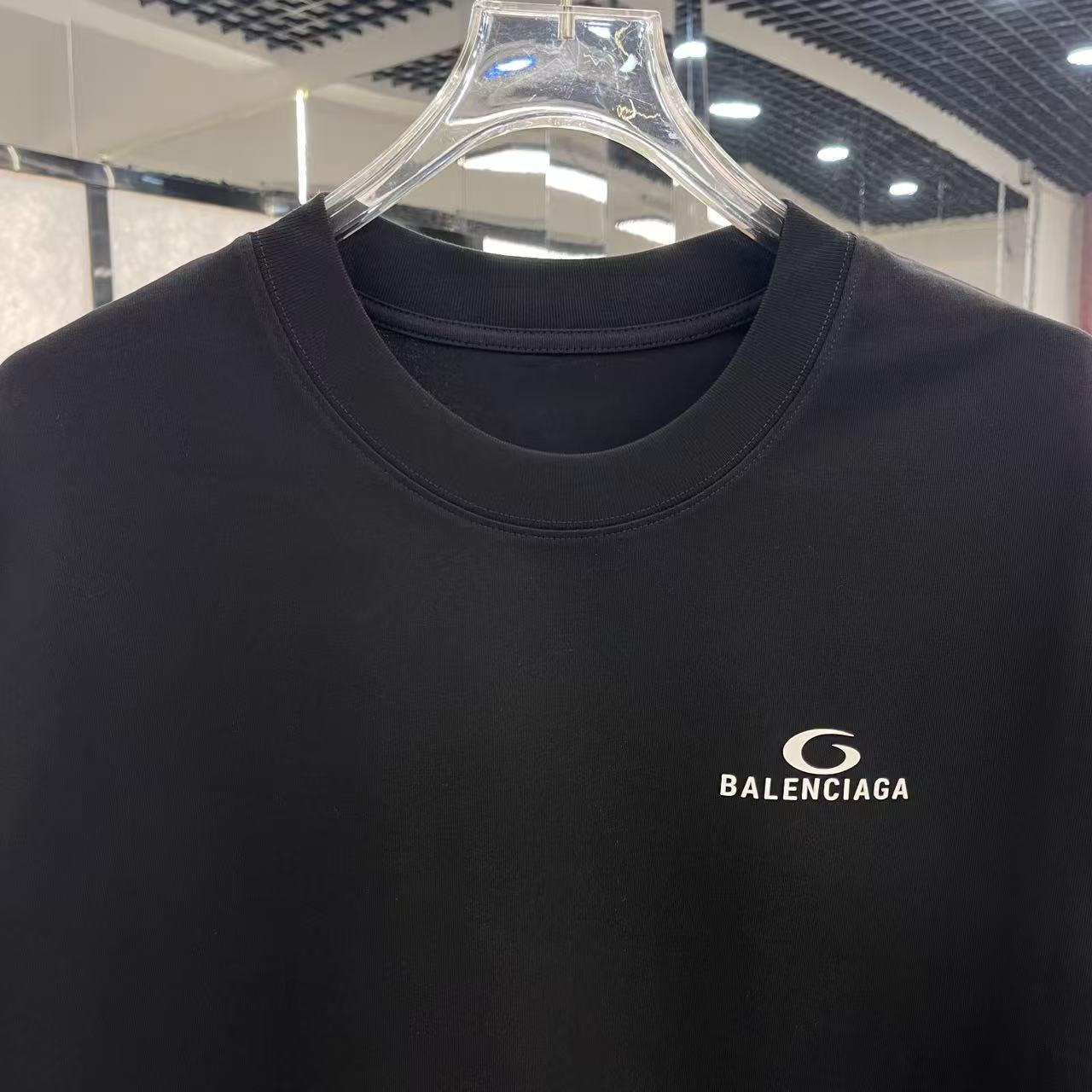 Balenciaga clothing-92