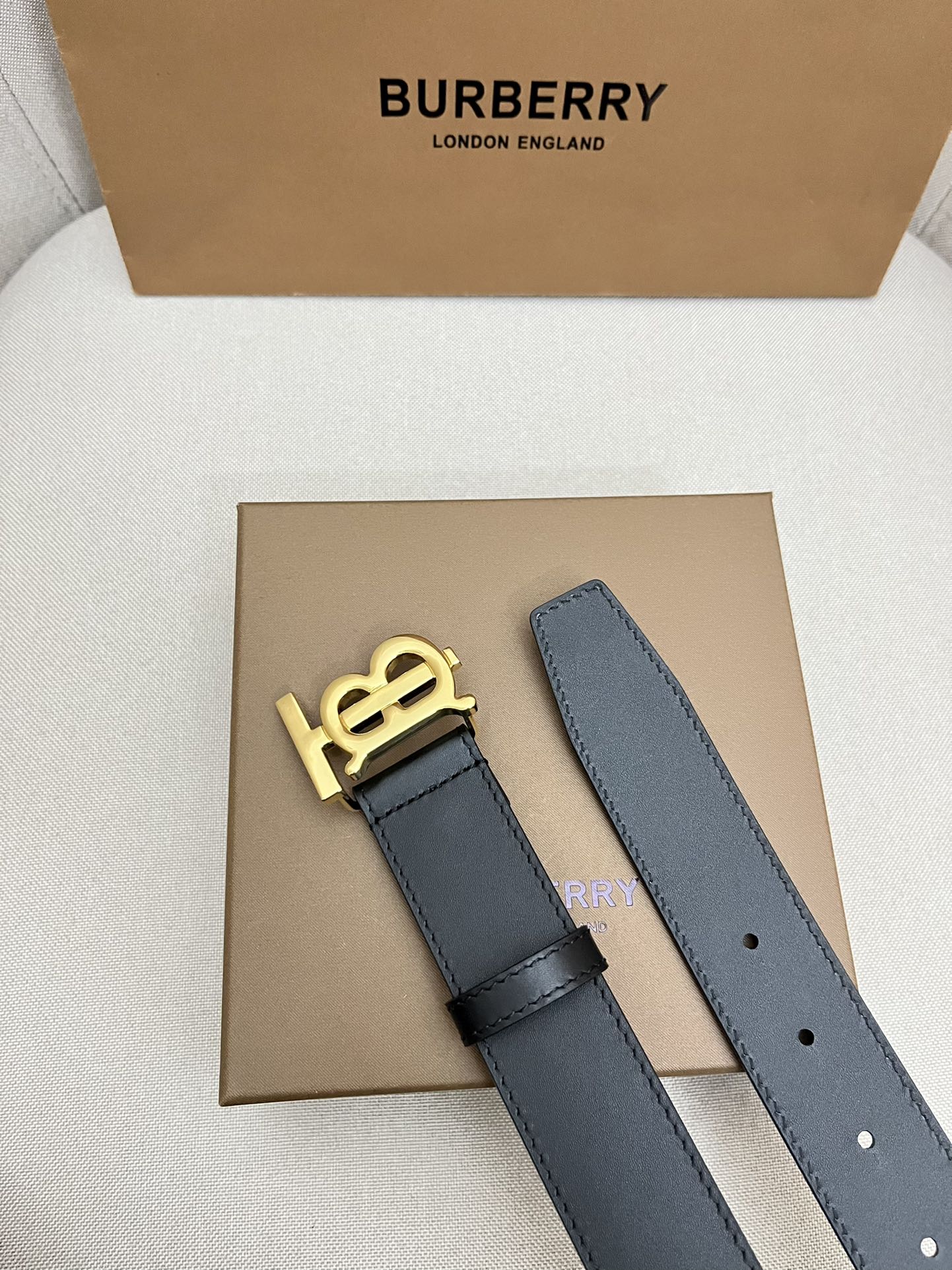 Burberry belt-95
