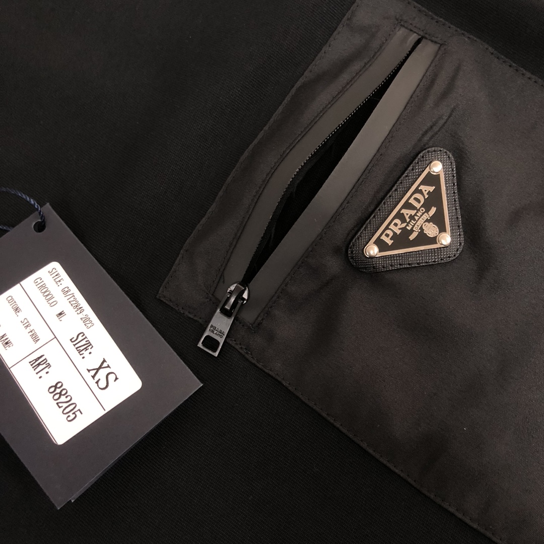 Prada clothing-280