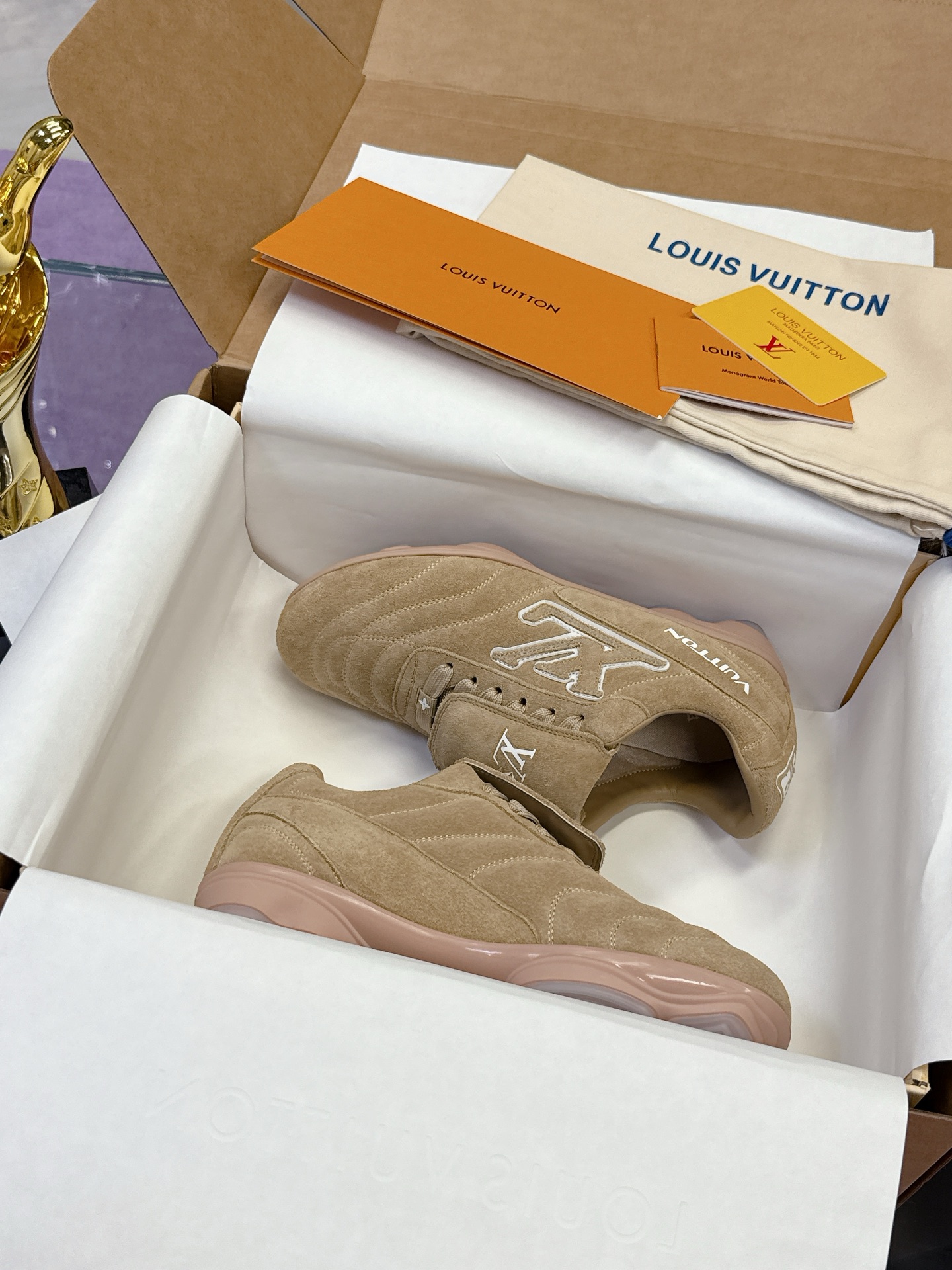 Lv Sneakers-109