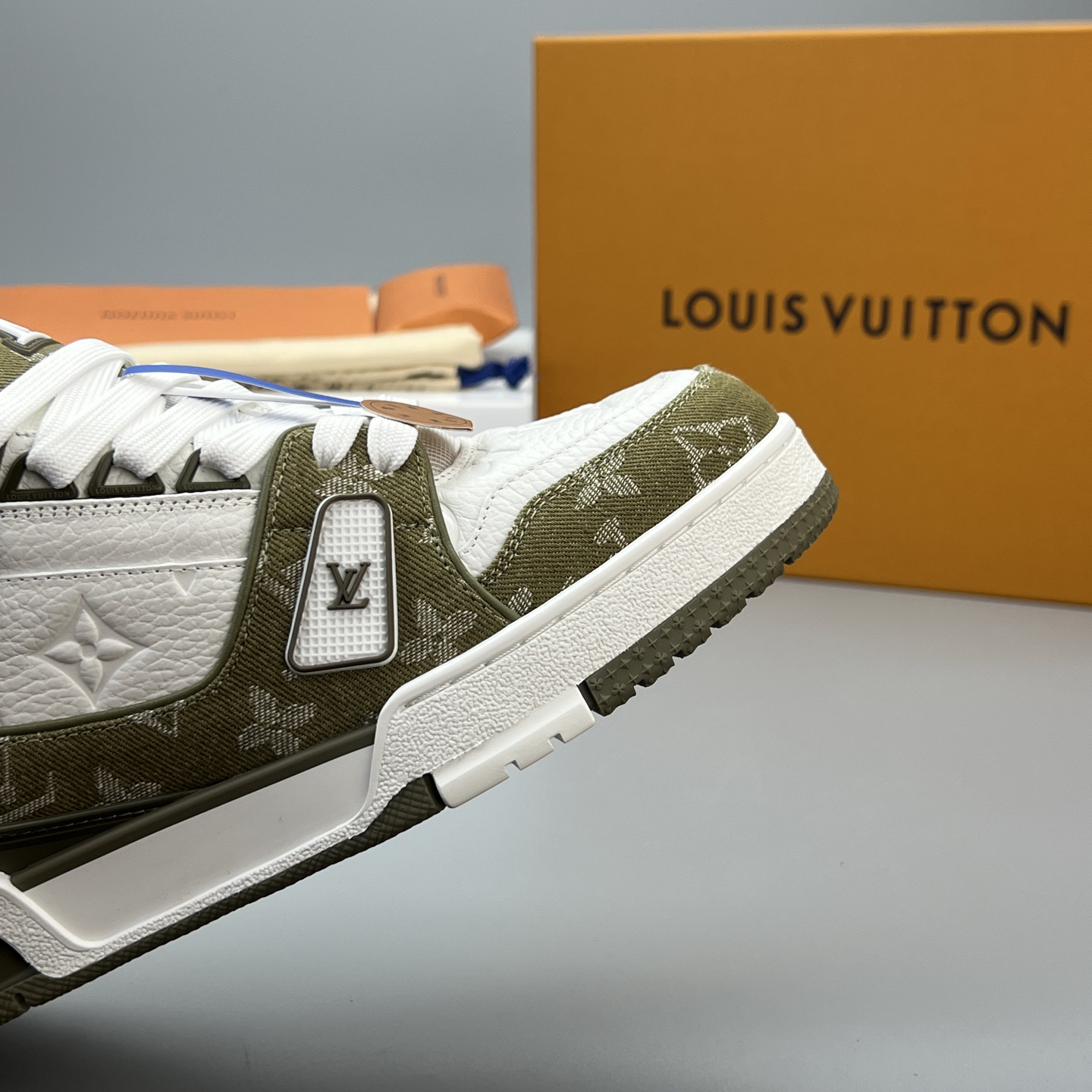 Lv Sneakers-135