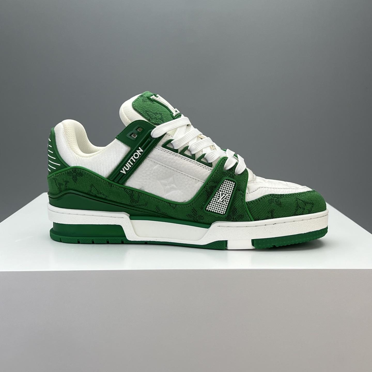 Lv Sneakers-134
