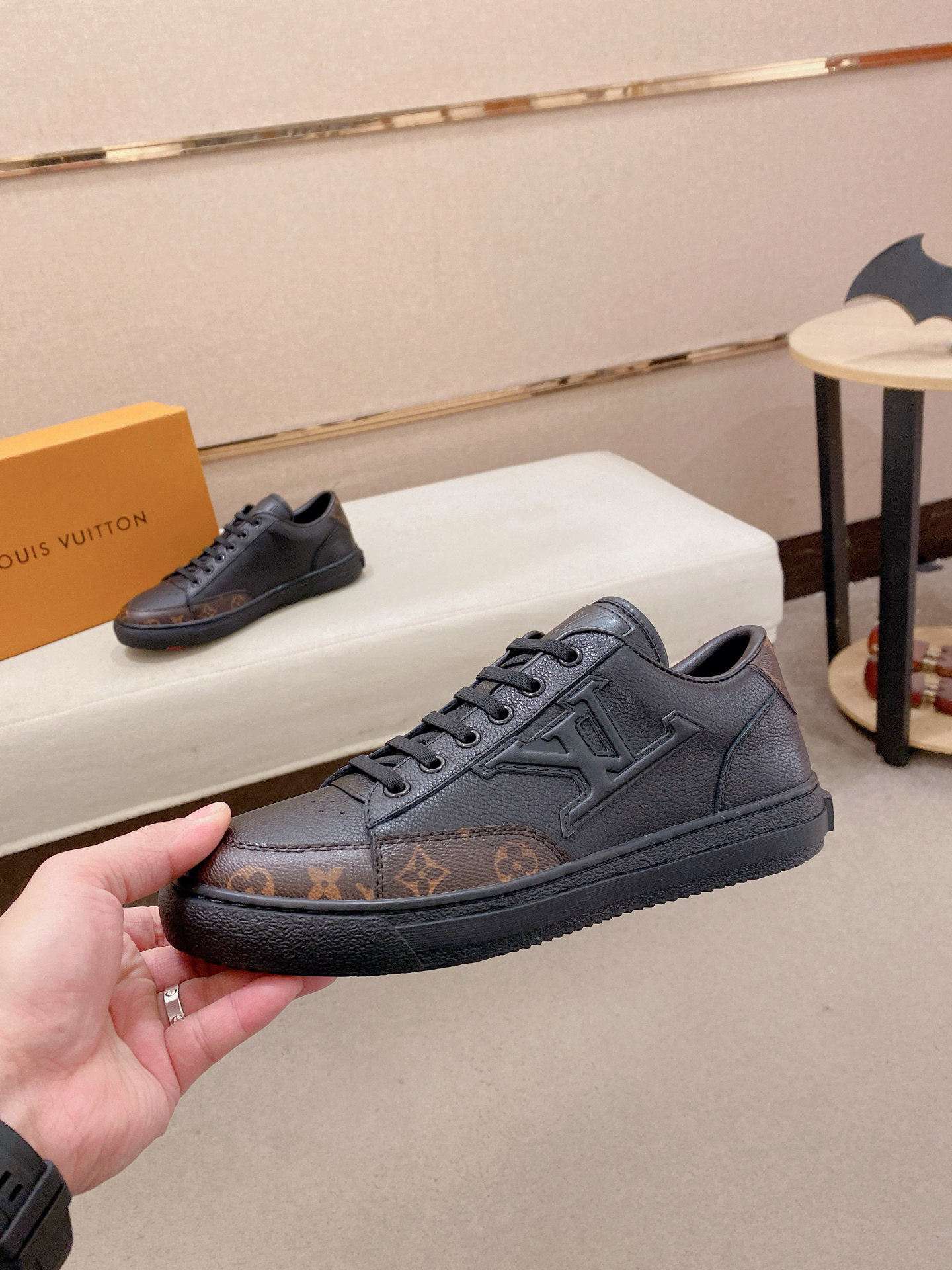 Lv Sneakers-95