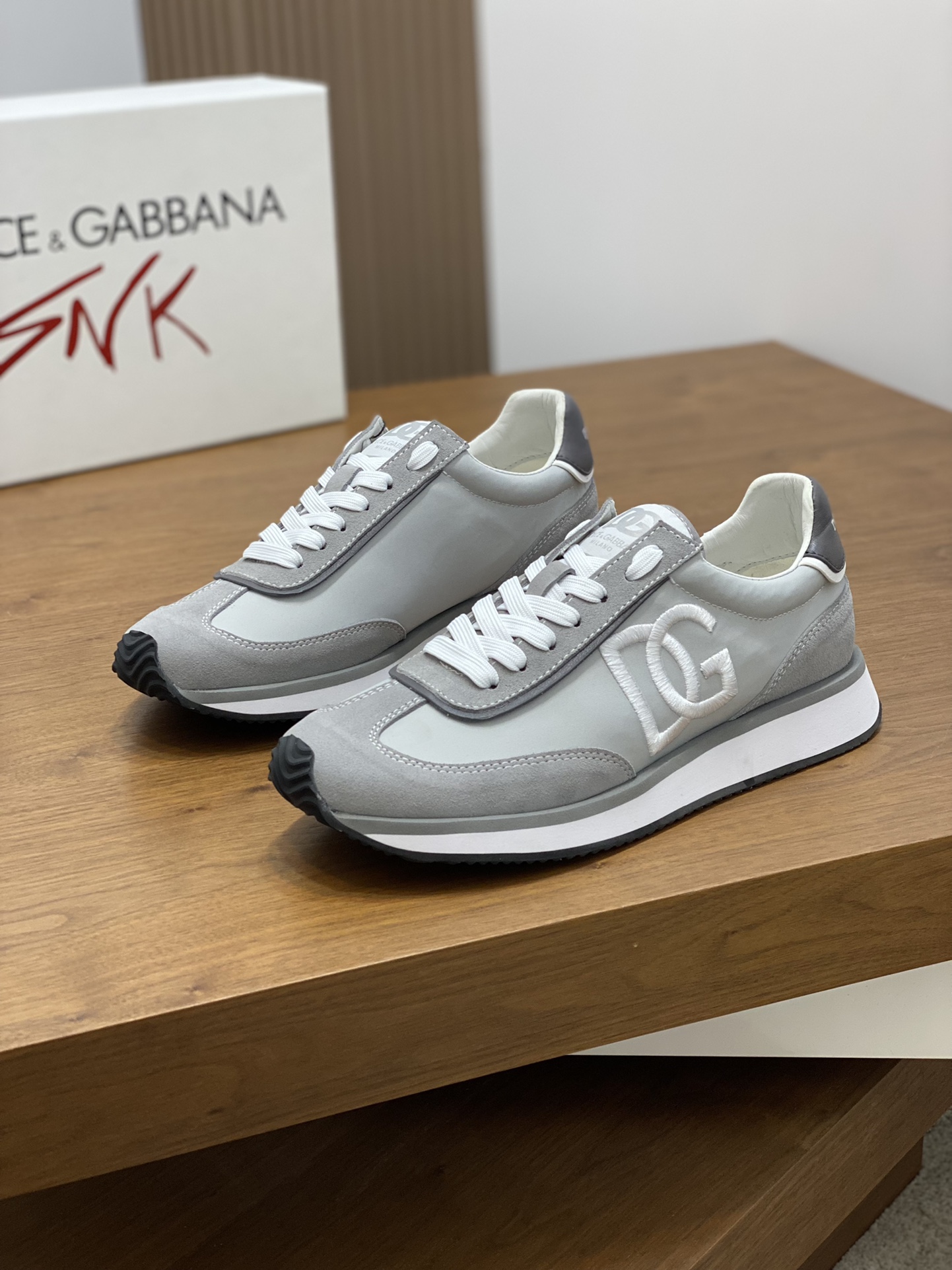 D&G Sneakers-121
