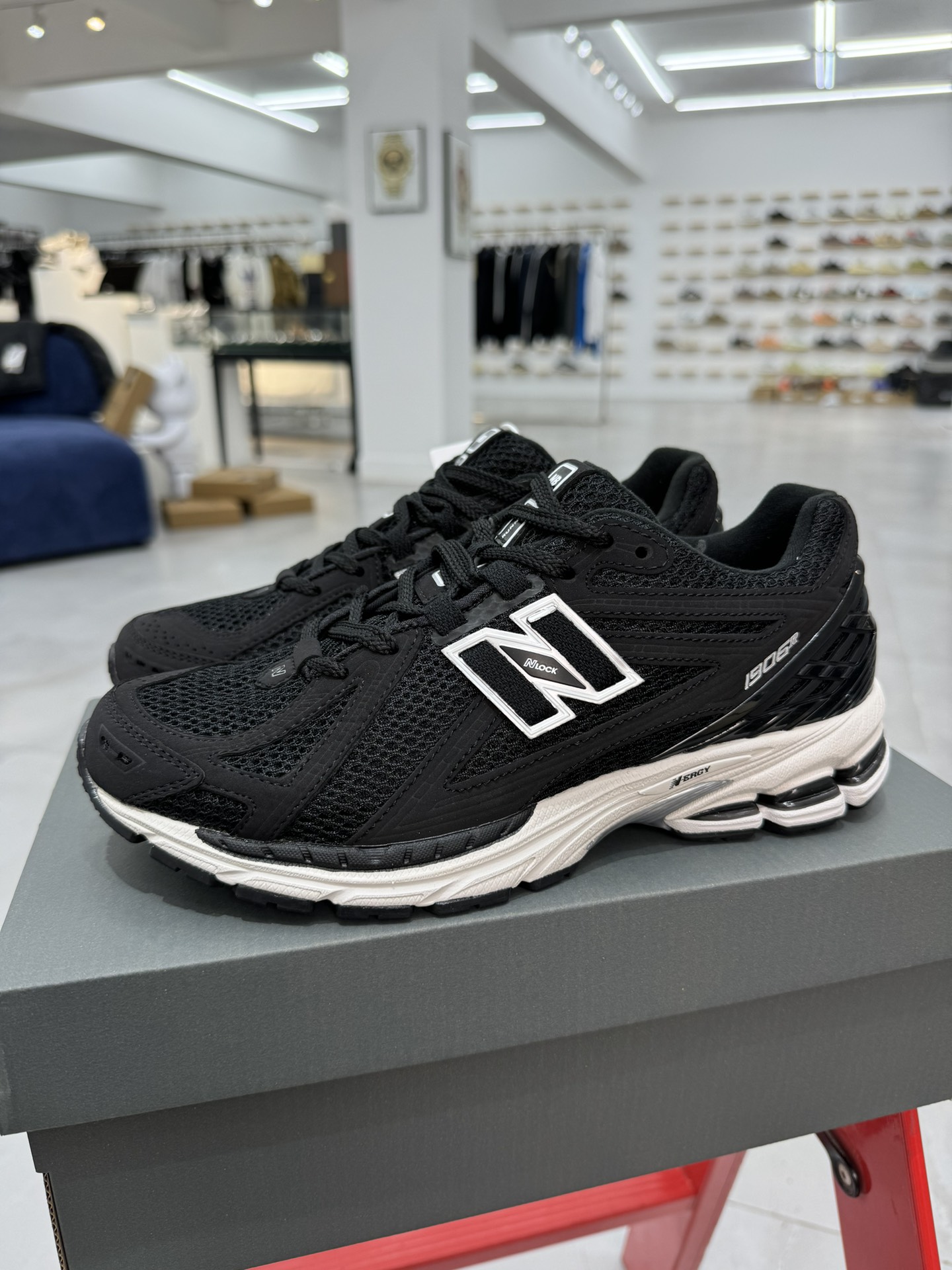 New Balance Sneakers-187