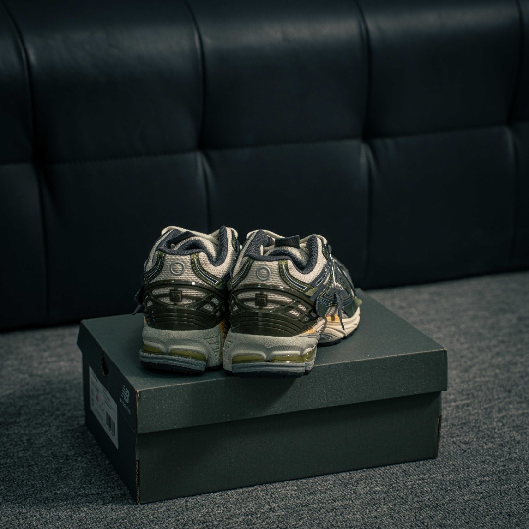 New Balance Sneakers-352