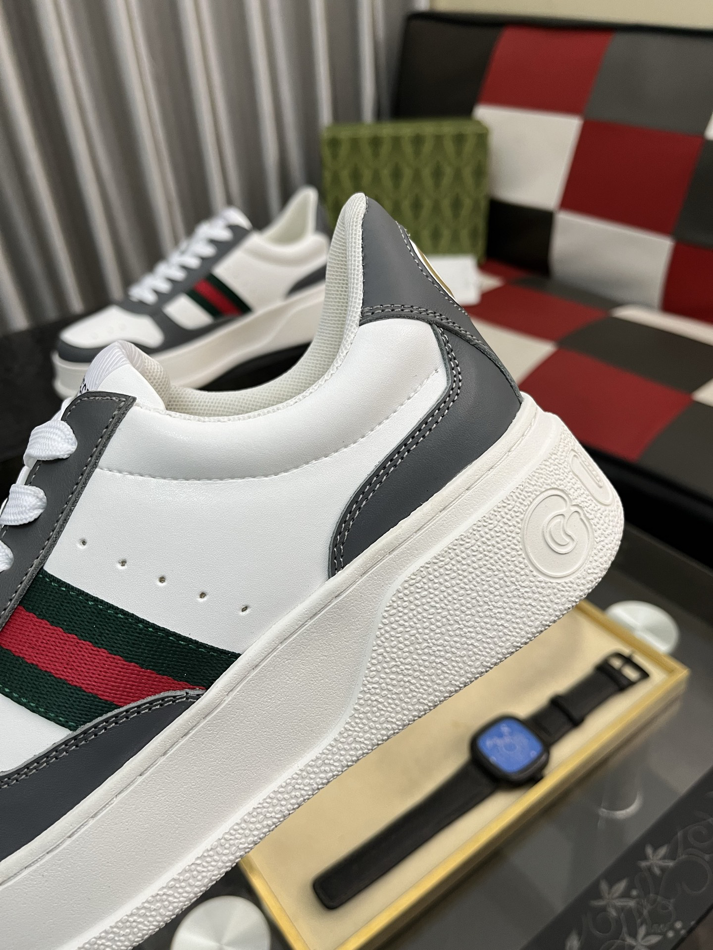 Gucci Sneakers-102