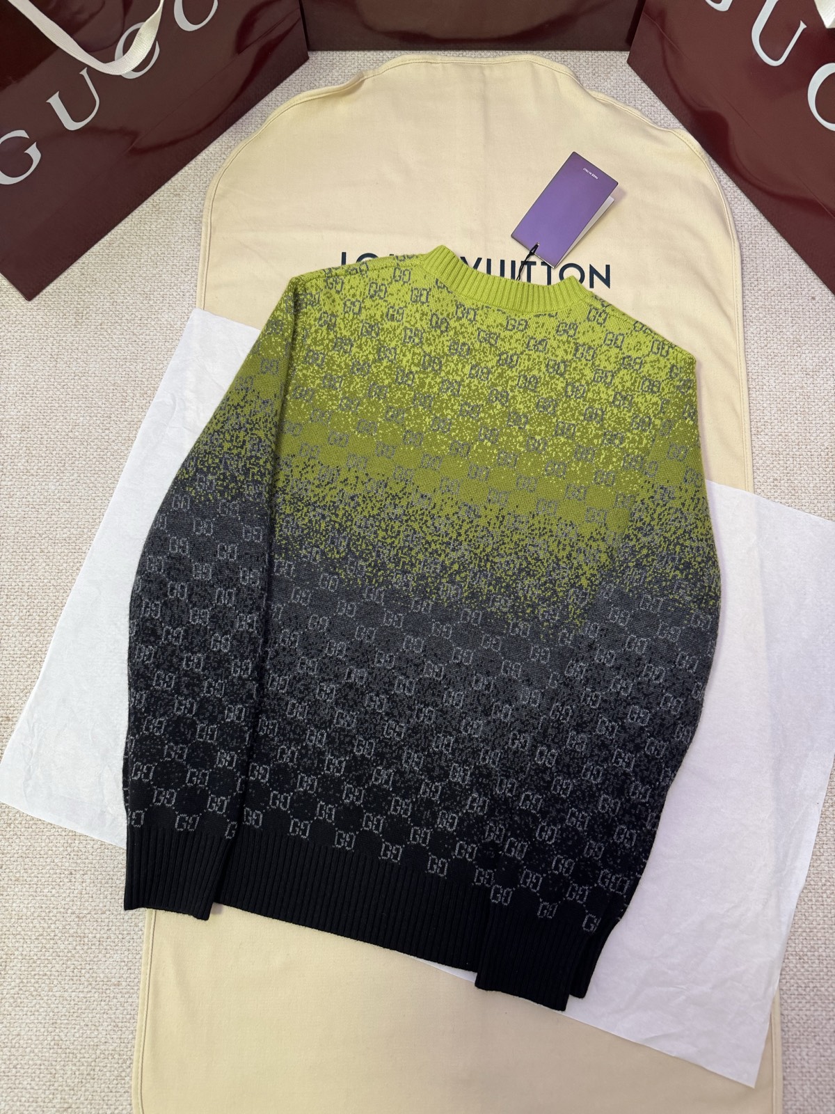 Gucci Clothing-2