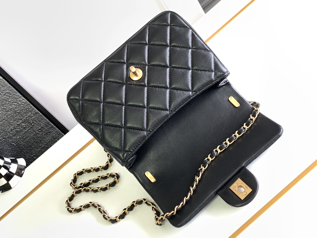 Chanel Hot New Product-38