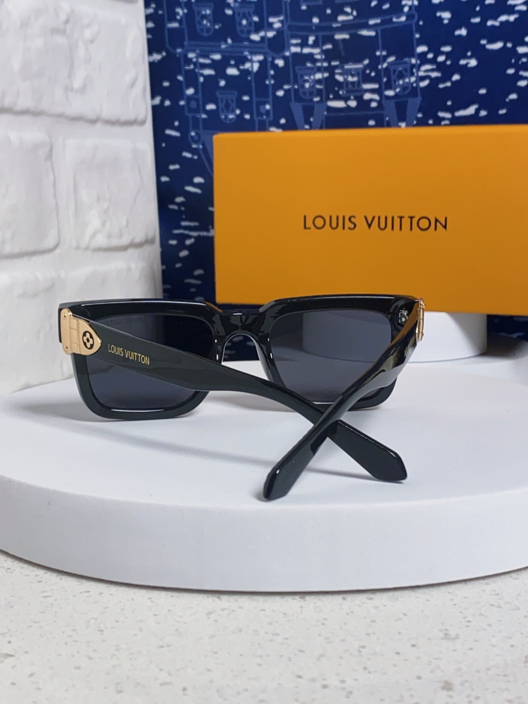LV glasses-55