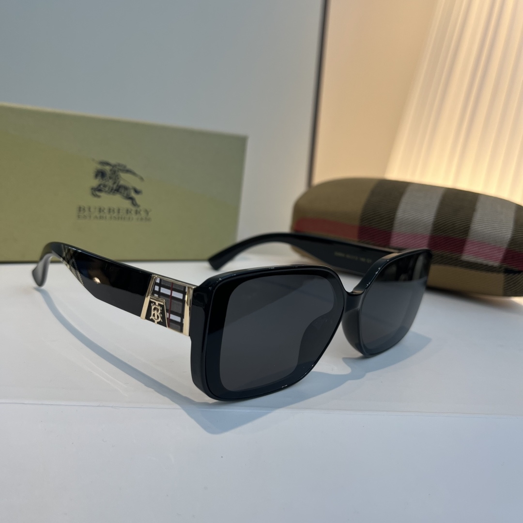 Burberry glasses-11