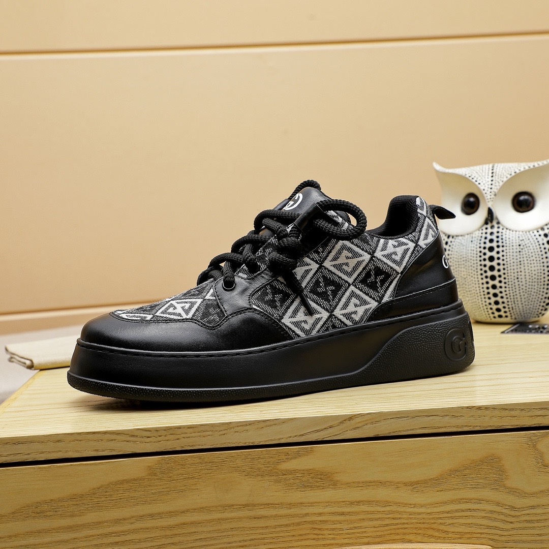 Gucci Sneakers-1