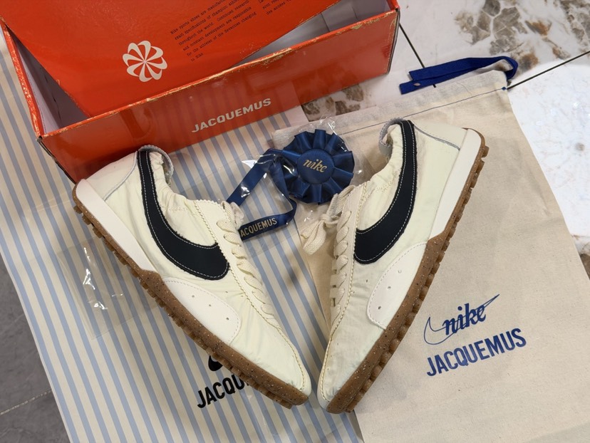 Nike Sneakers-232