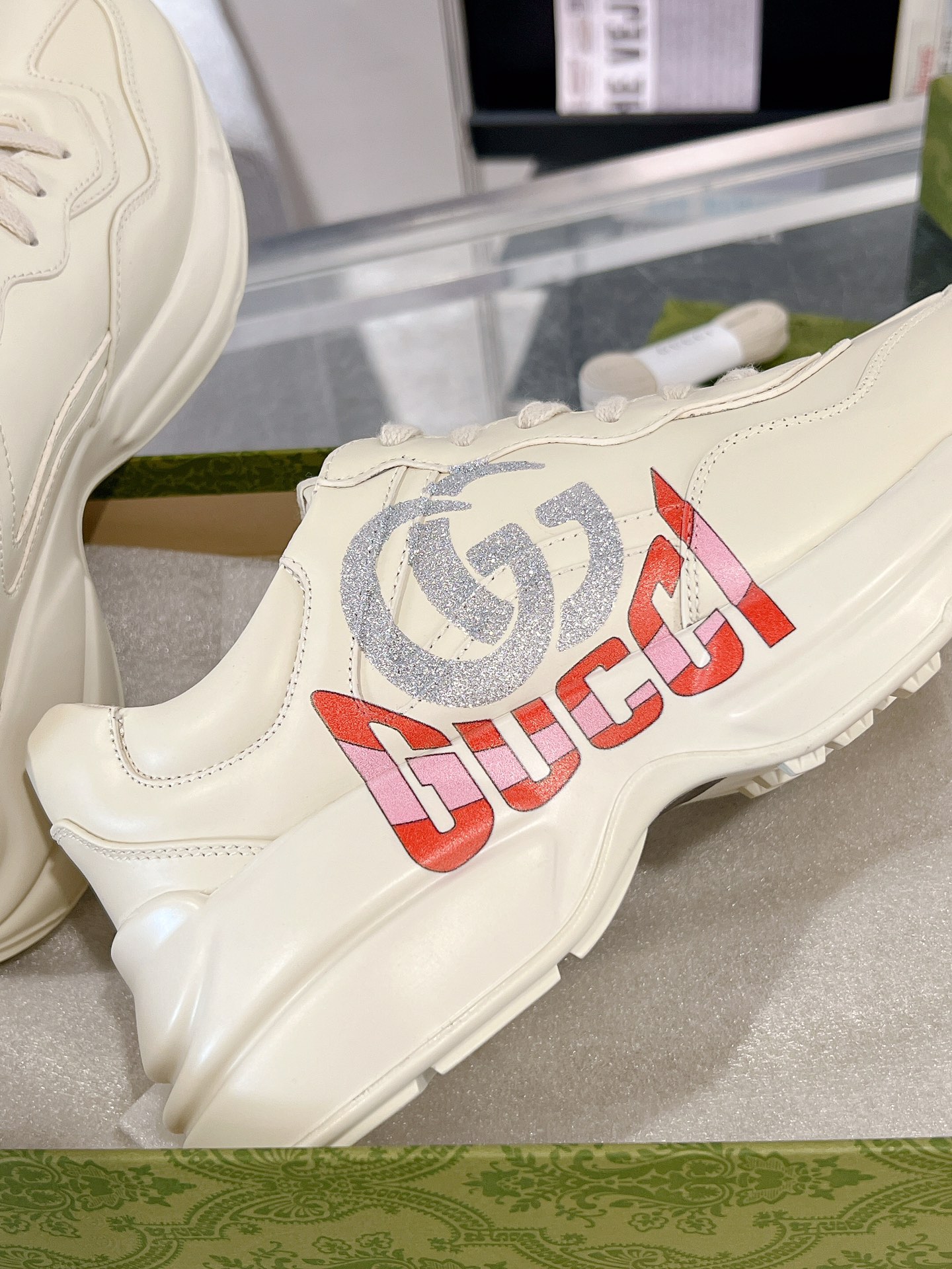 Gucci Sneakers-19
