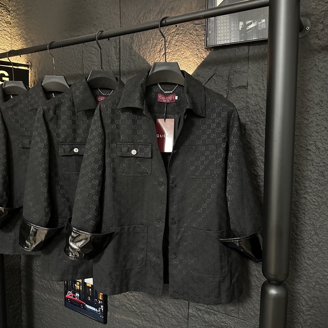 Gucci Clothing-250