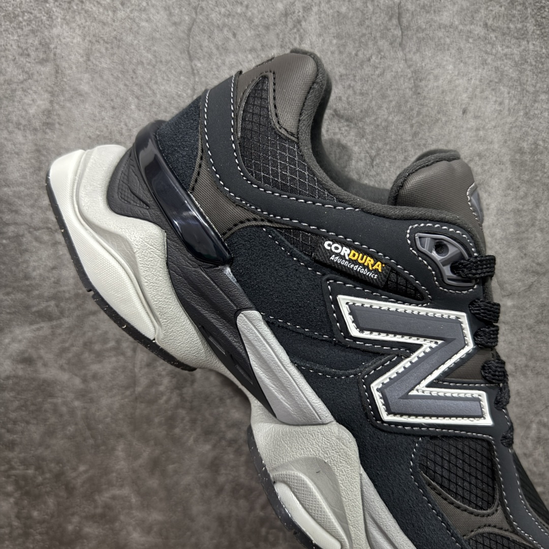 New Balance Sneakers-239