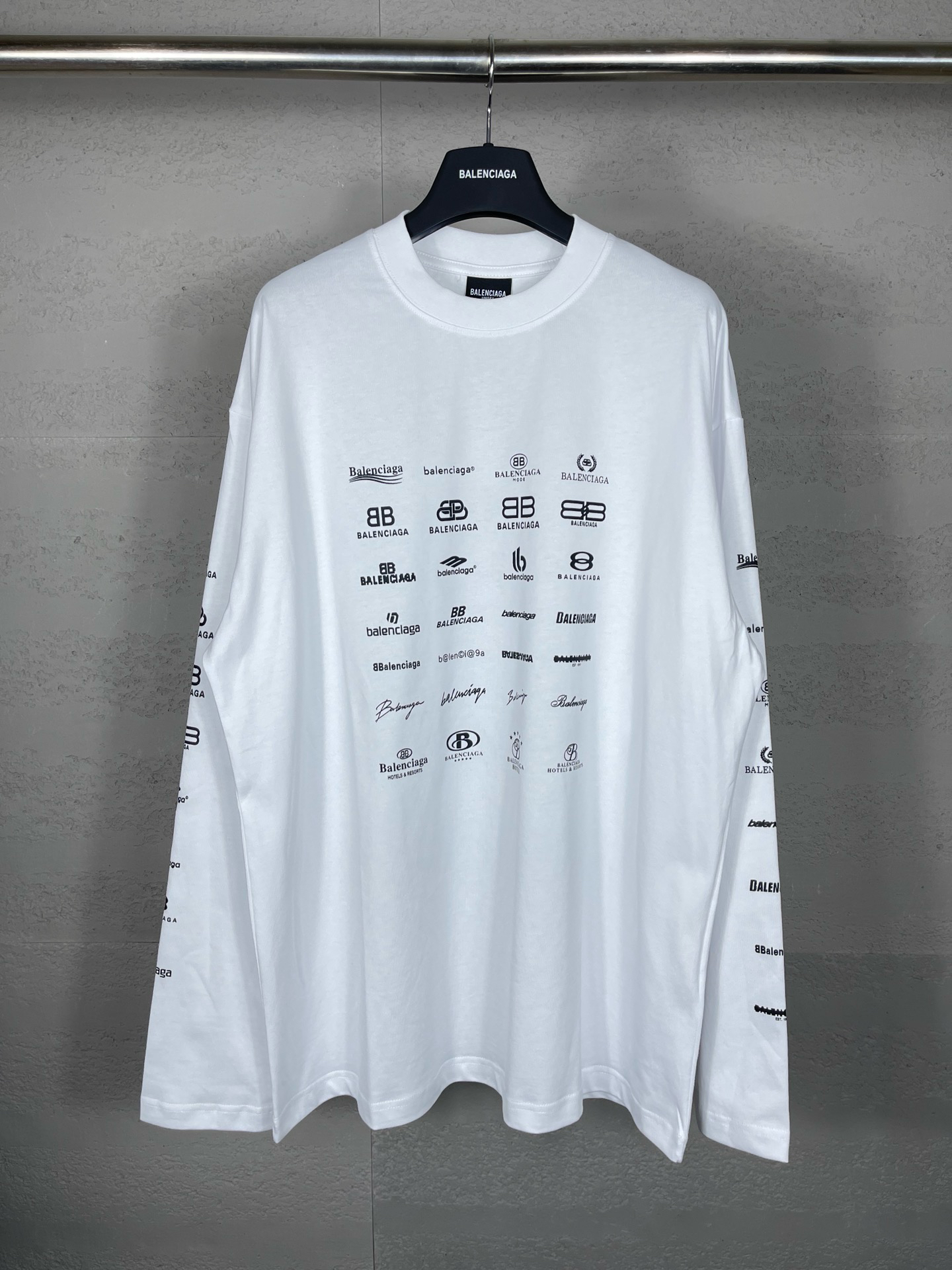 Balenciaga clothing-118