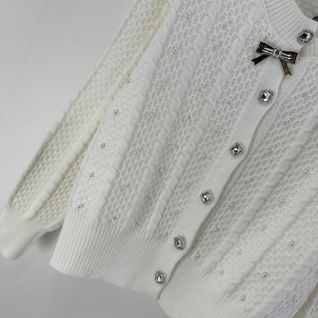 Chanel Clothing-19