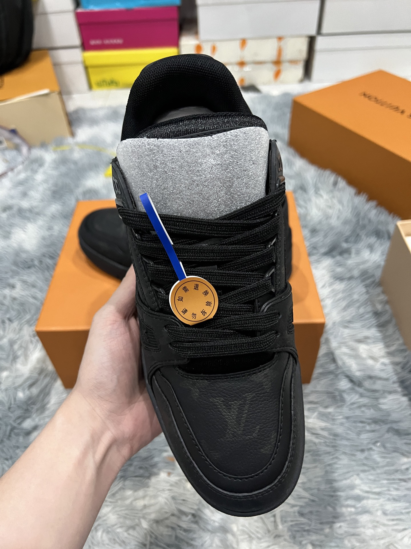 Lv Sneakers-81
