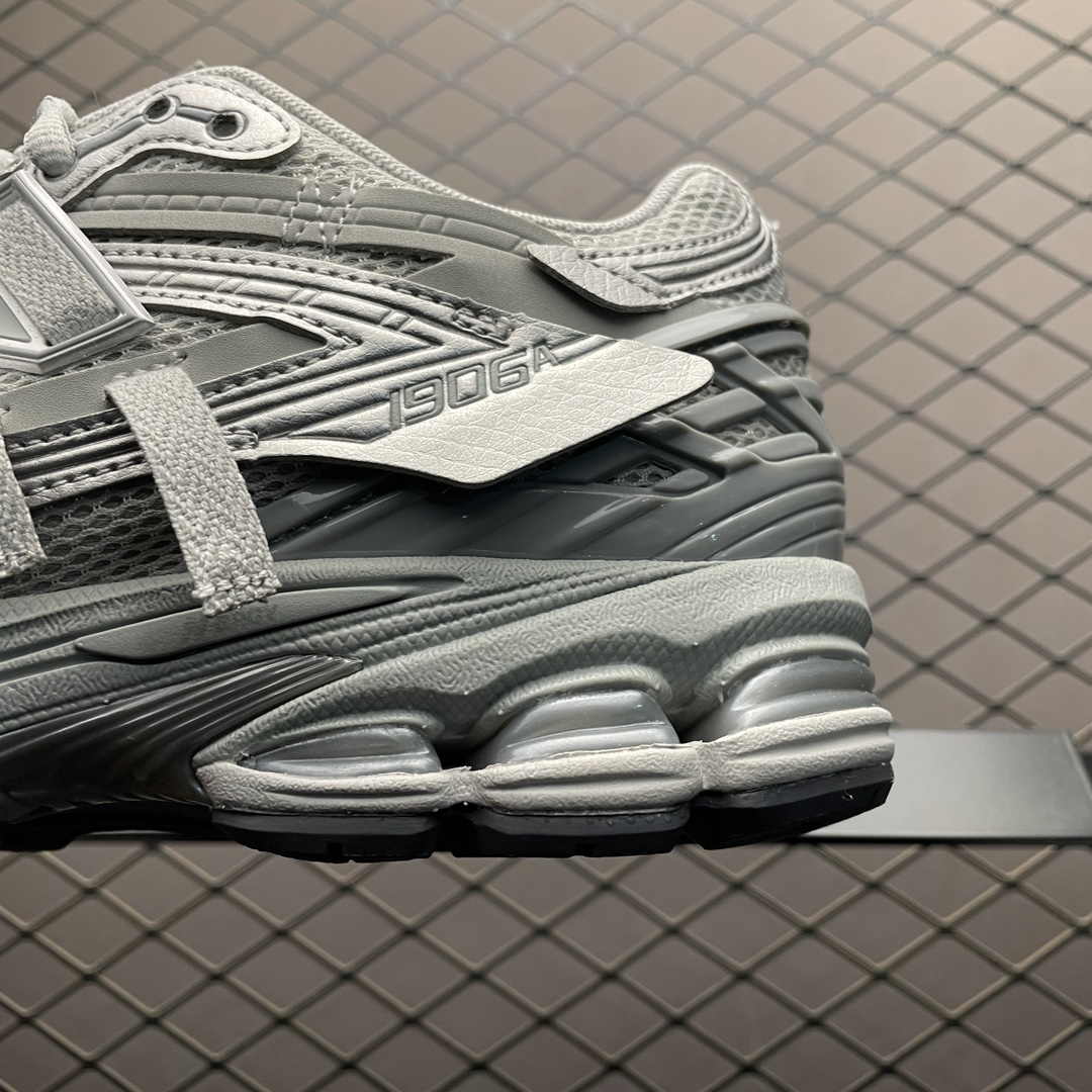 New Balance Sneakers-51