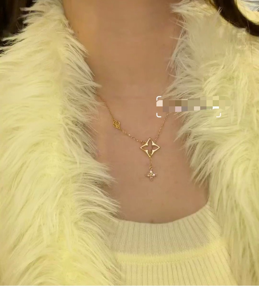 LV necklace-10