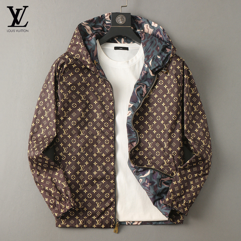 LV Clothing-261