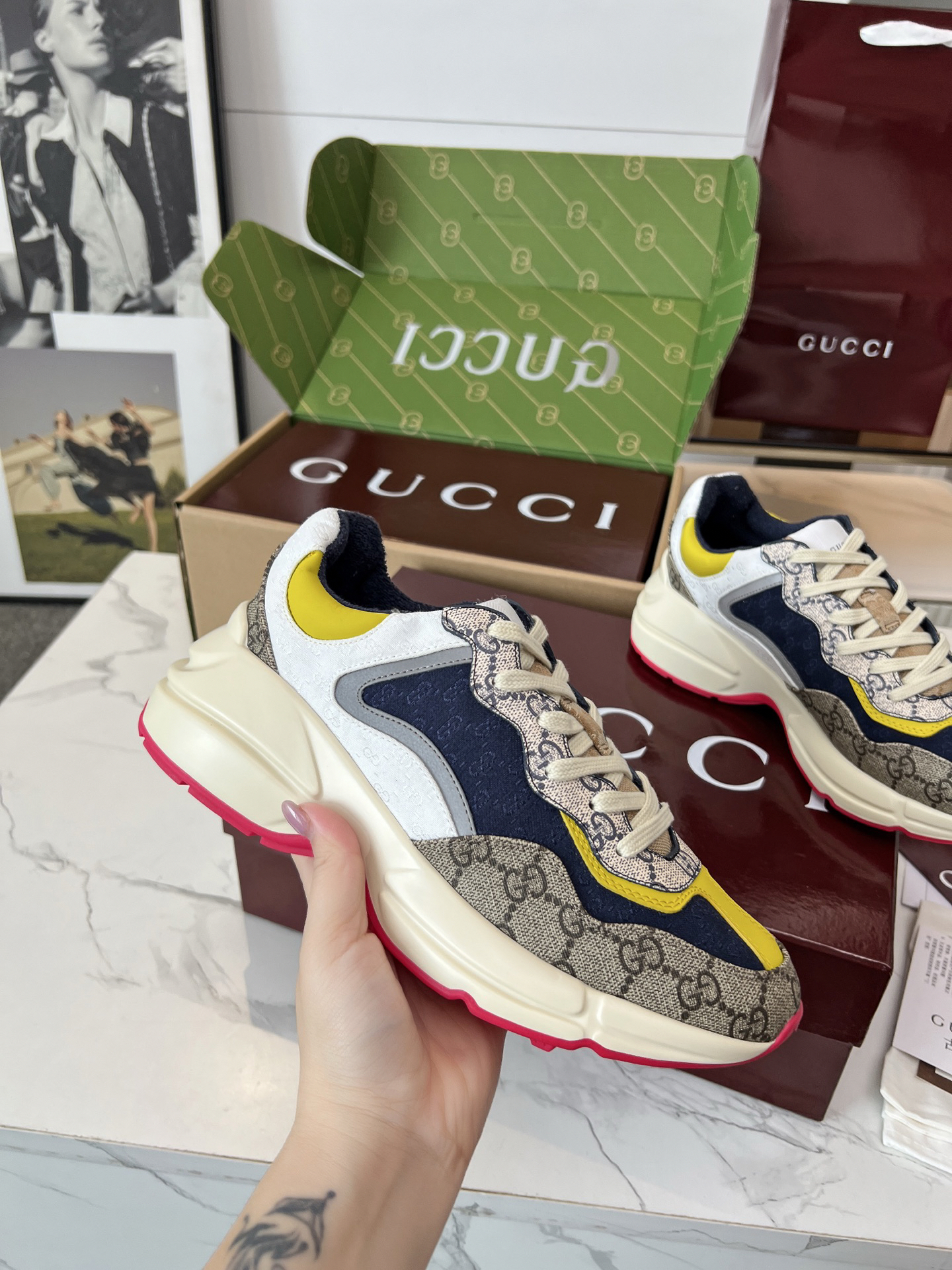 Gucci Sneakers-112