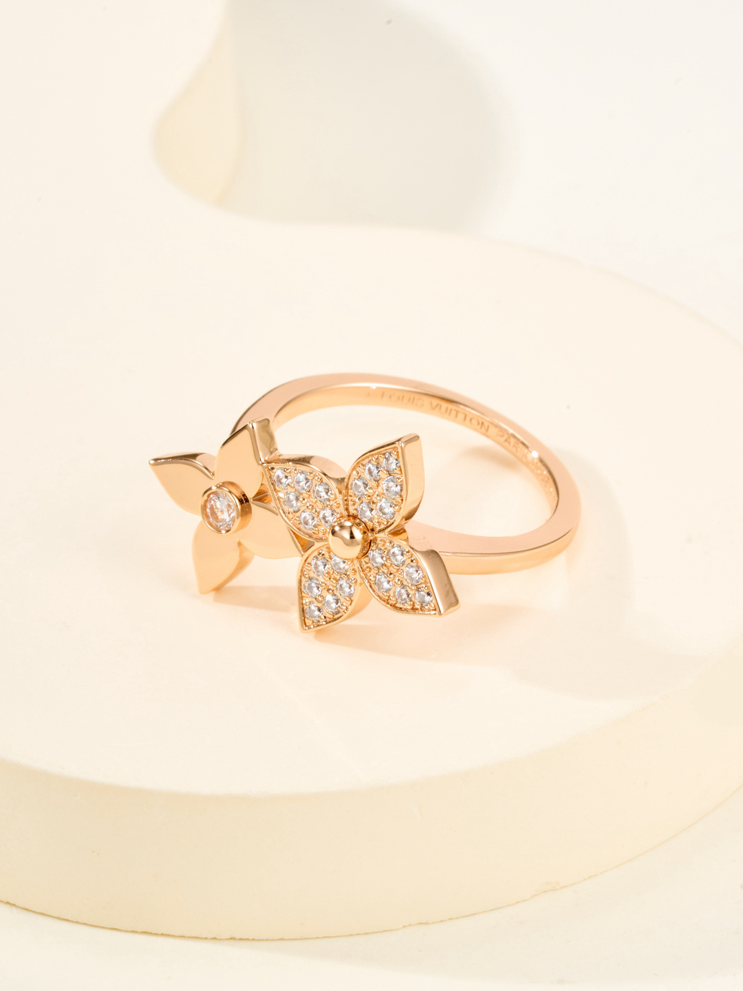 LV ring-19