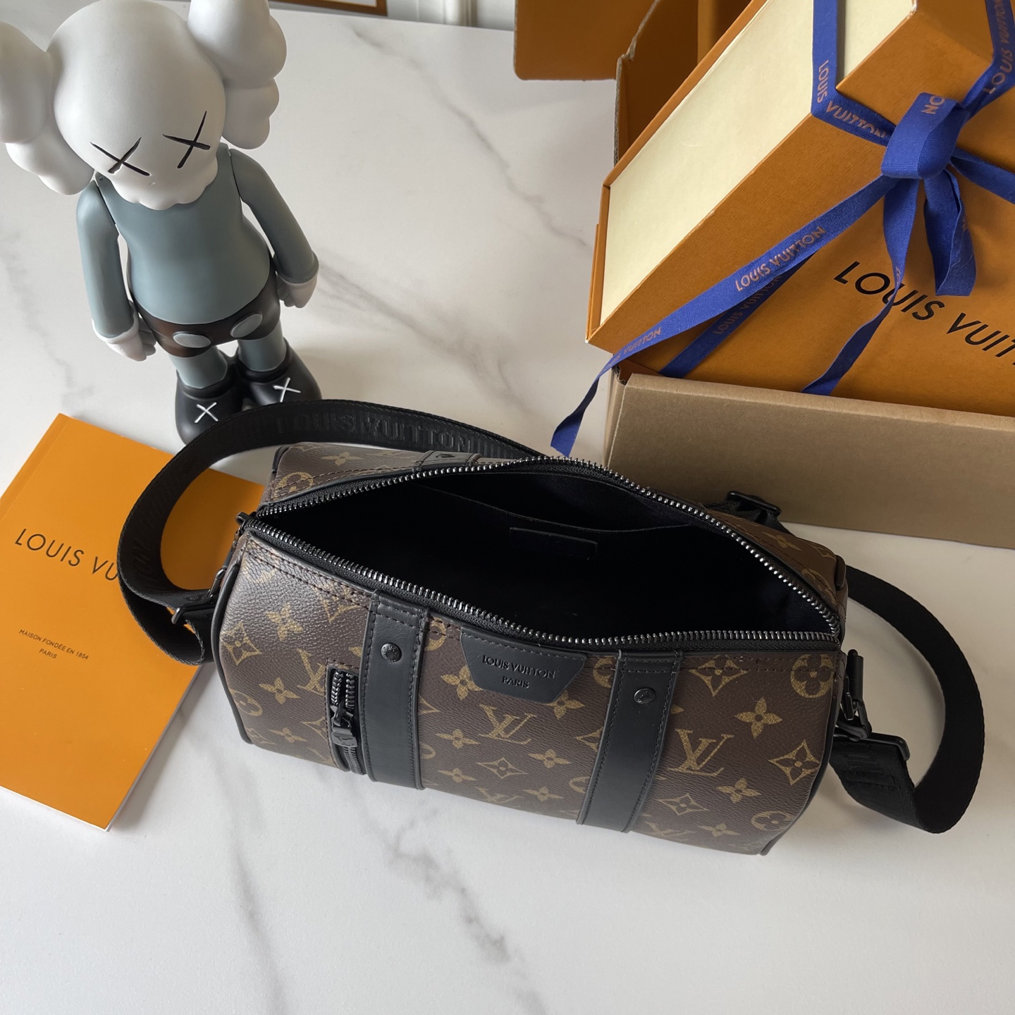 Louis Vuitton Hot New Product-146