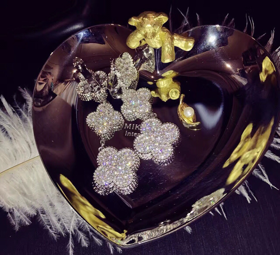 Van Cleef & Arpels earring-108