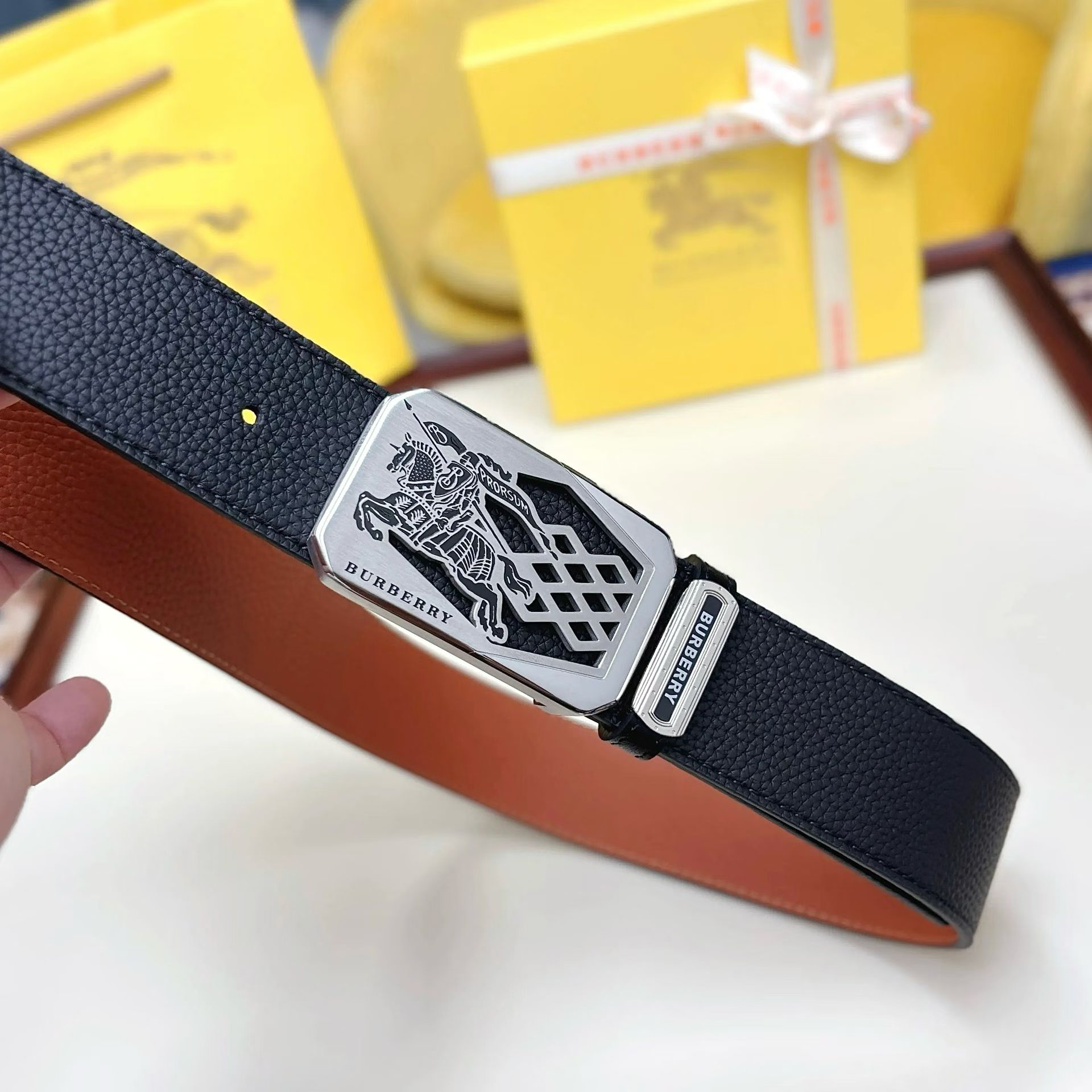 Burberry belt-68