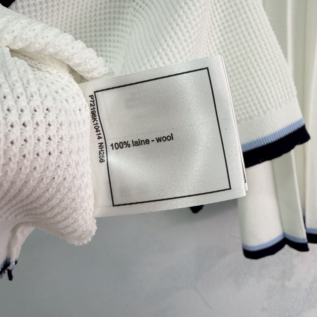 Chanel Clothing-133