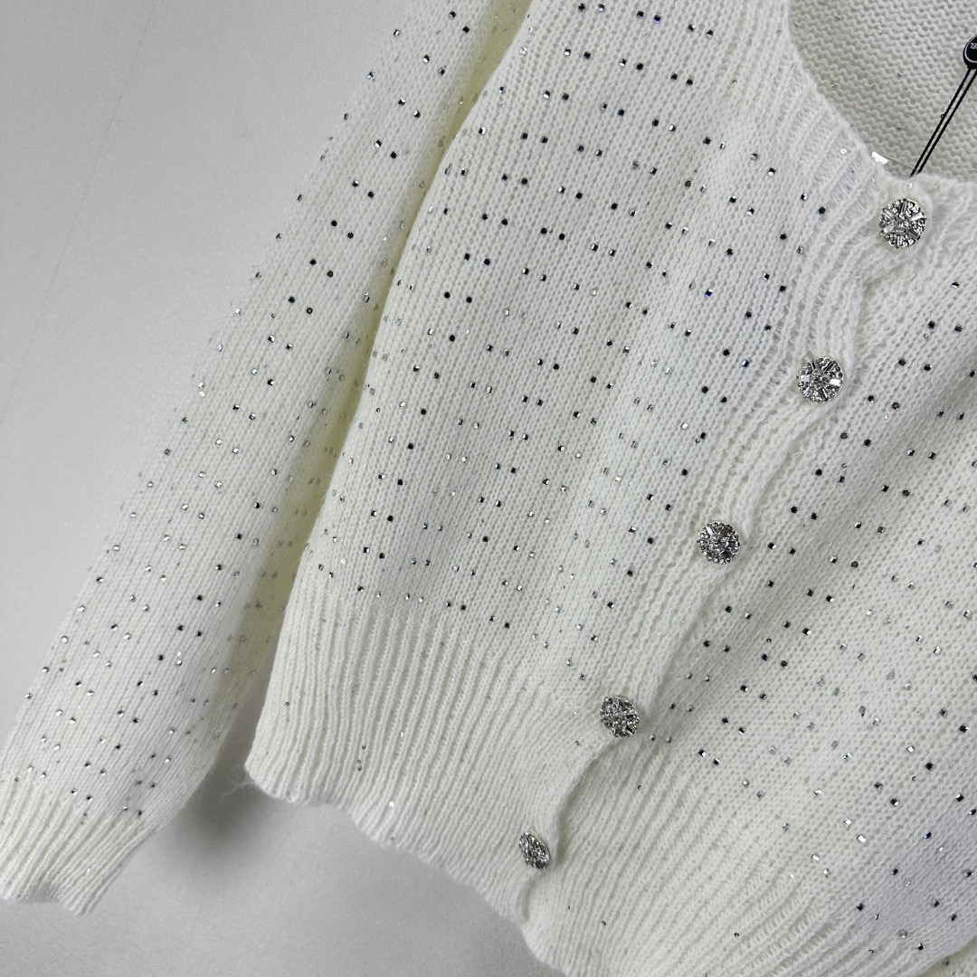 Chanel Clothing-17