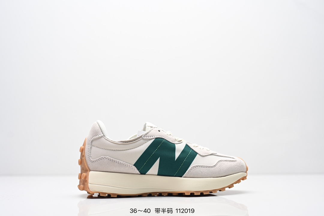 New Balance Sneakers-110