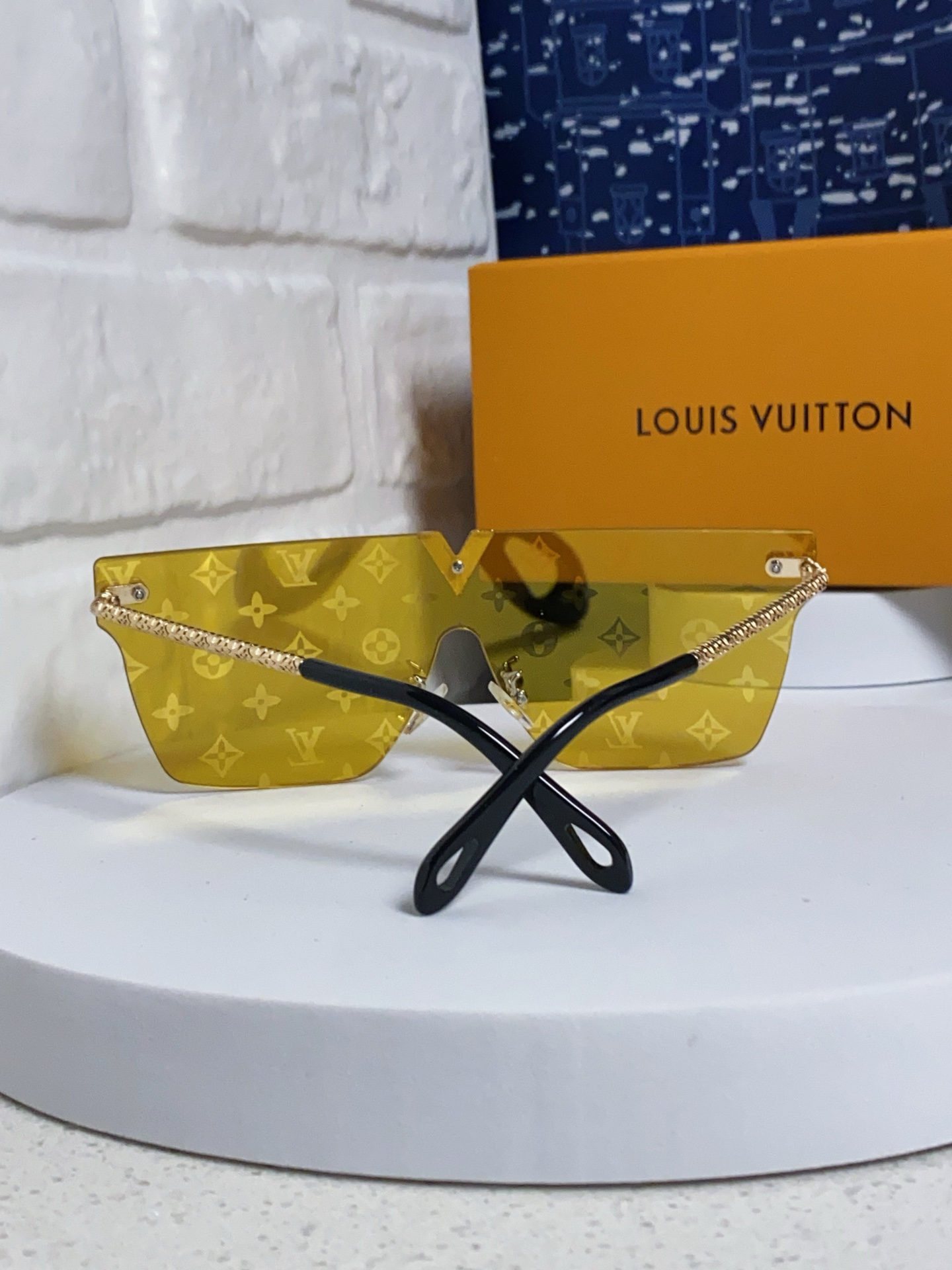 LV glasses-37
